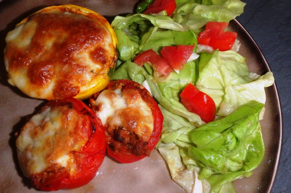 Gefüllte Zucchini und Tomaten – ländlekitchen.at